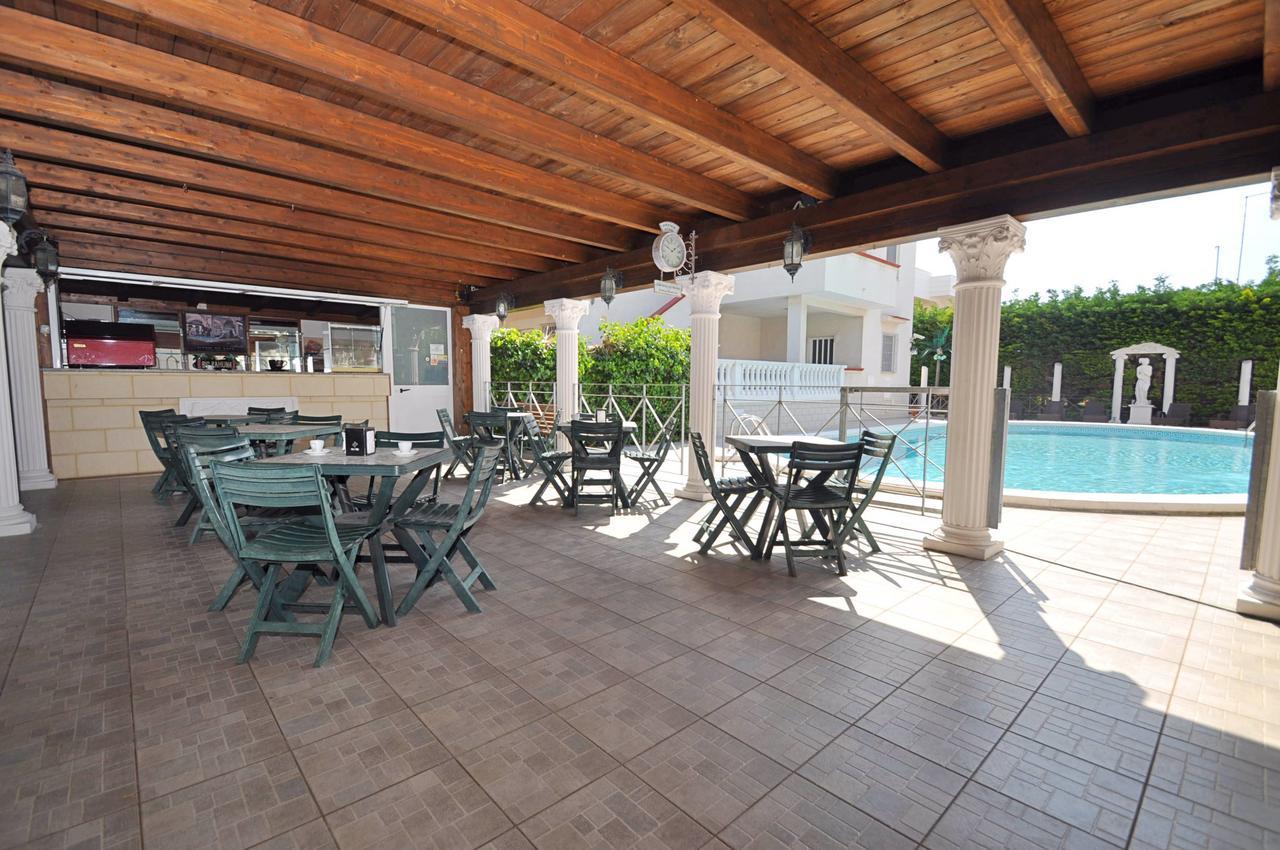 Residence Mezzaluna Carovigno Exterior foto
